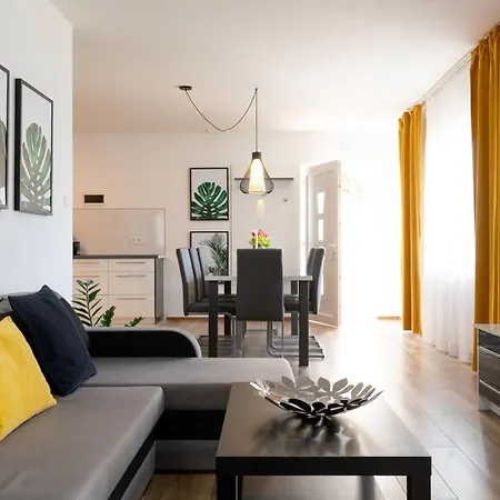 Beachfront With Private Pool In Дом отдыха