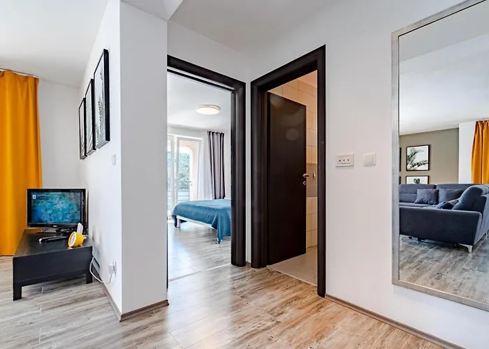 בית נופש Beachfront With Private Pool In וולה לוקה