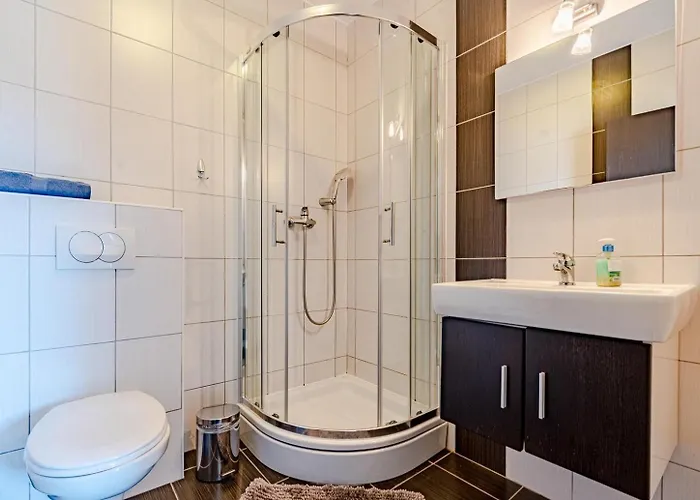 Beachfront With Private Pool In בית נופש *