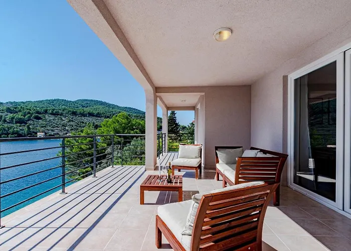 Beachfront With Private Pool In *